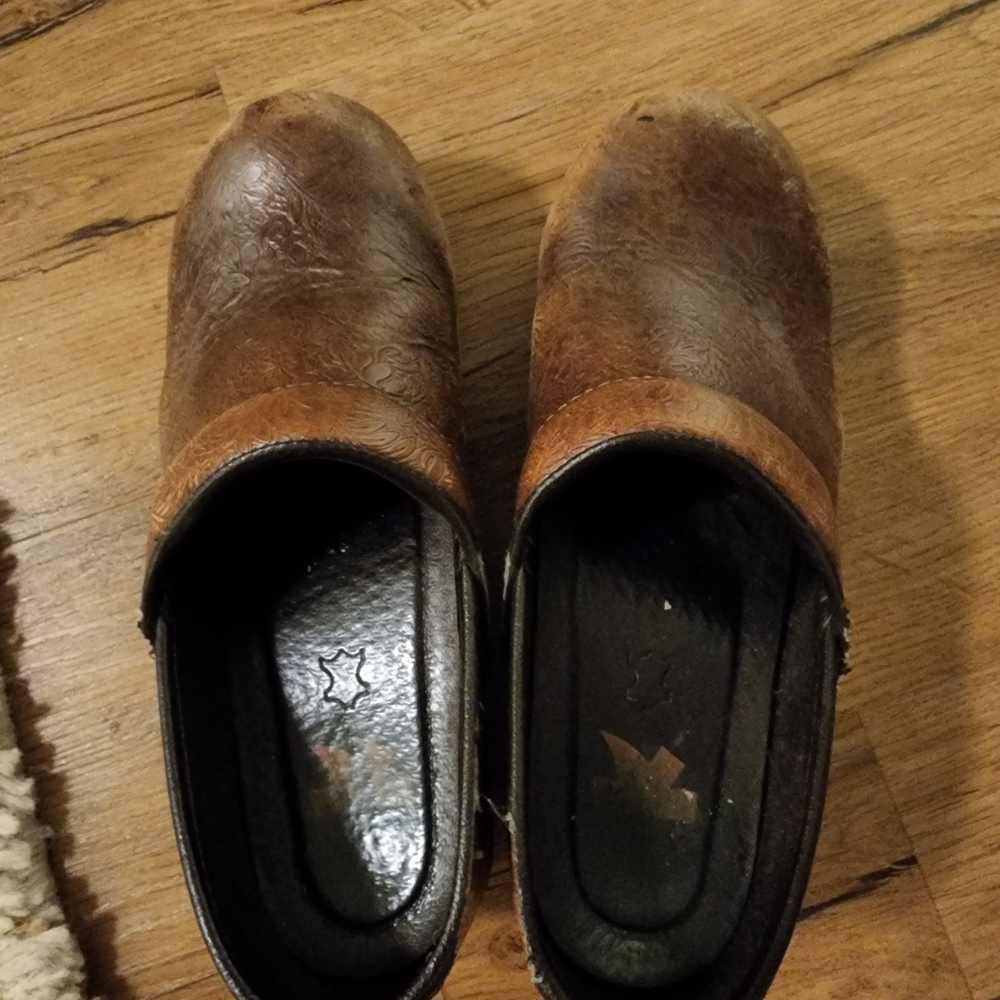 Brown Leather dansko